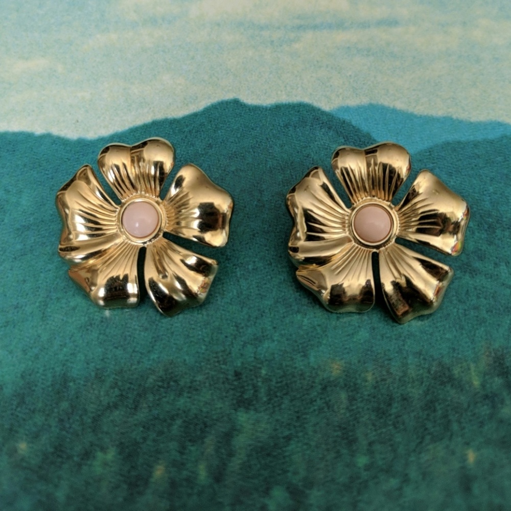 Vintage Flower Earrings
